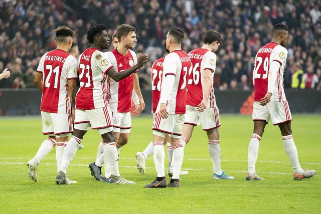 荷甲倒计时,瓦伦西亚清晨远射贴柱,细节引发关注,媒体盛赞,高层口径保持一致 荷甲倒计时,瓦伦西亚清晨远射贴柱,细节引发关注,媒体盛赞,高层口径保持一致